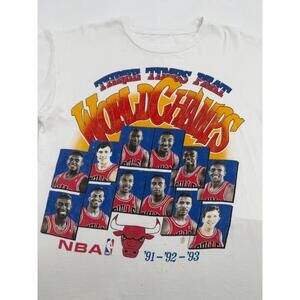 1993 Chicago Bulls 3 Peat Rap Tee Michael  T-Shirt  Marks